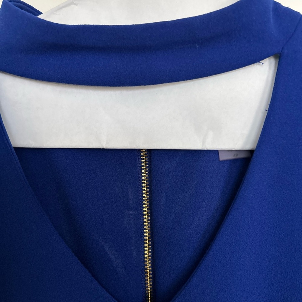 Calvin Klein Royal Blue Form Fitting sure to impress Party Dress size 4P EUC